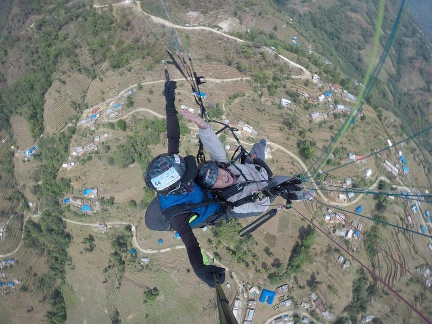 Paragliding in Kathmandu — photo 3