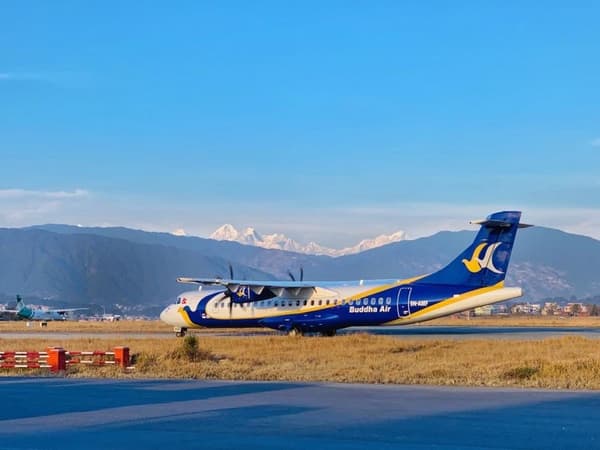 Daily Everest Scenic Flight with Airport Transfer — photo 3
