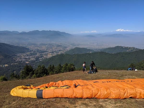 Paragliding in Kathmandu — photo 3