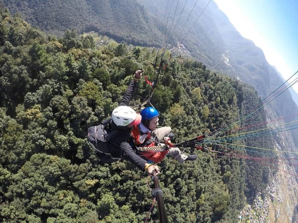 Paragliding in Kathmandu — photo 1