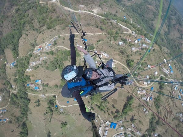 Paragliding in Kathmandu — photo 2