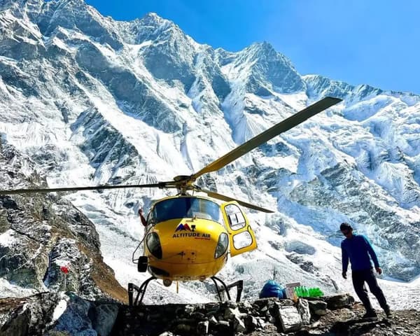 Heli Ride from Namche to Lukla — photo 2