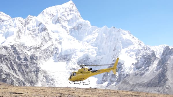 Luxurious Everest Base Camp Trek with heli ride Pheriche to Lukla — photo 1
