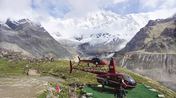 Explore Nepal (Kathmandu-Pokhara-Chitwan-Australian Camp) With Everest Scenic Flight and Annapurna Heli Tour — photo 3