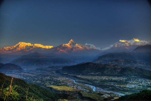 Luxury Kathmandu-Pokhara Tour with Everest